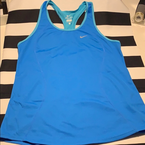 Nike Tops - 🎉2 for $20🎉Nike running Dri-fit racer back tank